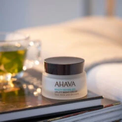 Ahava Beauty Before Age Night Cream 9 Ahava Beauty Before Age Night Cream -Clarins Verkoopwinkel 1042742 4