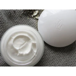 Guerlain Crème De Beauté Reinigingscrème 5 Guerlain Crème De Beauté Reinigingscrème -Clarins Verkoopwinkel 1044318 2