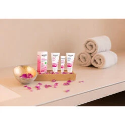 Weleda Gezichtscrème Light Wilde Rozen 8 Weleda Gezichtscrème Light Wilde Rozen -Clarins Verkoopwinkel 761907 3